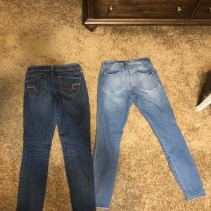 Skinny Jeans pair